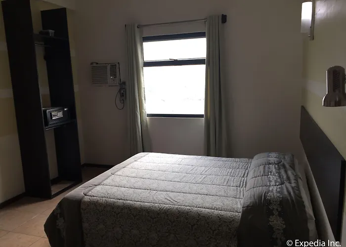 Hotel Metro Park Mandaue 2*
