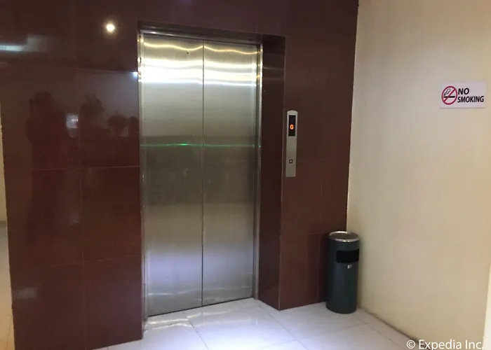 Hotel Metro Park Mandaue 2*